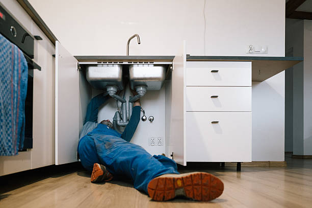 Professional Drain Cleaning technician working in Kentfield, CA